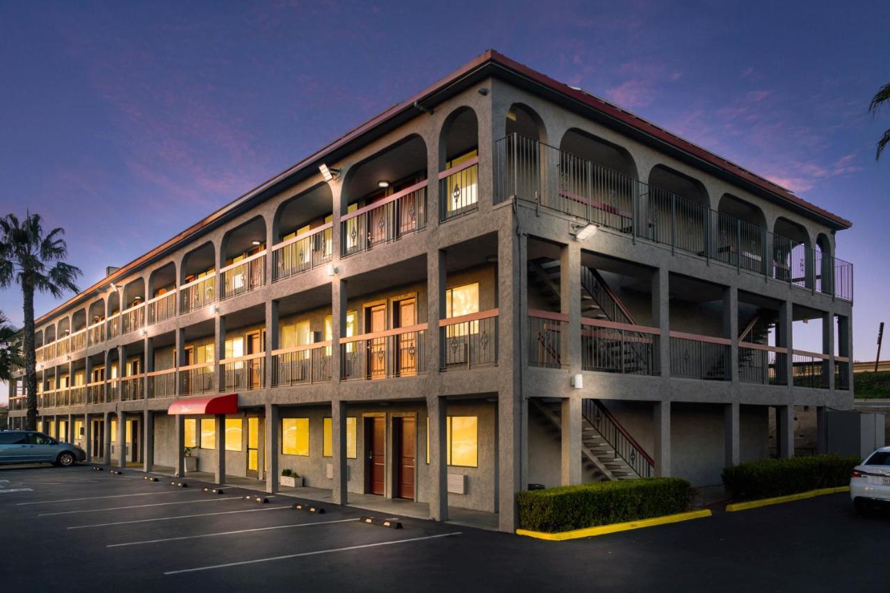 Red Roof Inn Stockton Exterior photo