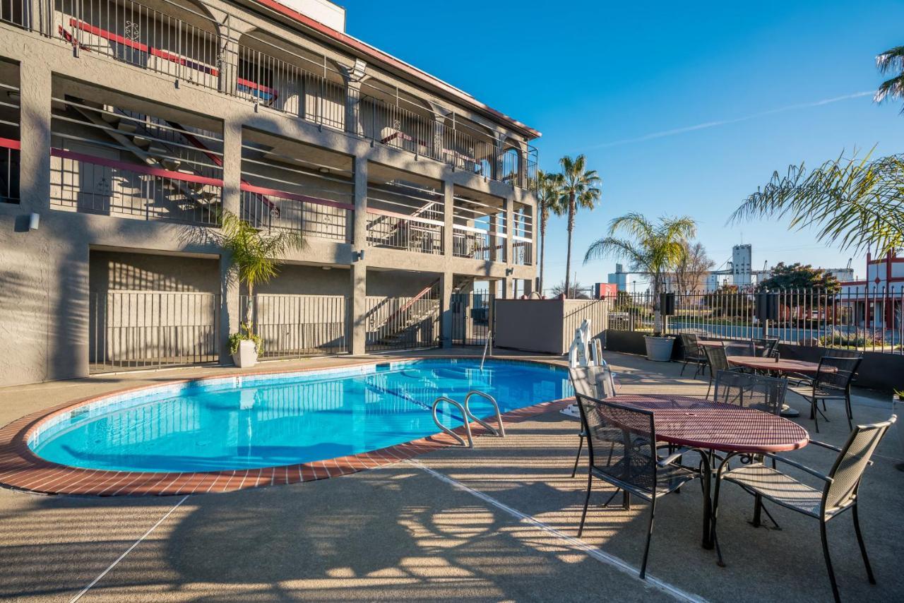 Red Roof Inn Stockton Exterior photo